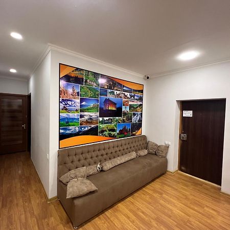Guest House Northern Avenue يريفان المظهر الخارجي الصورة